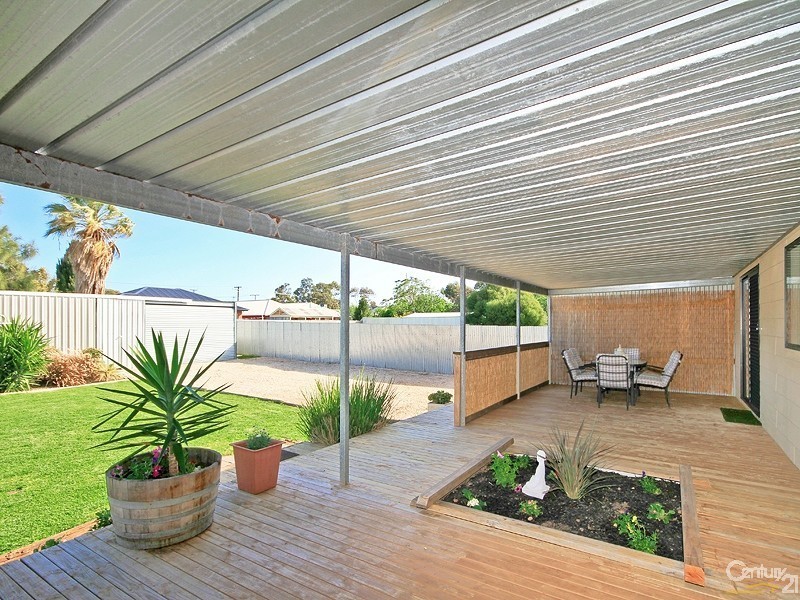 11 Follett Street, Aldinga Beach SA 5173