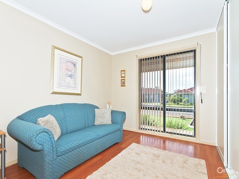 11 Follett Street, Aldinga Beach SA 5173