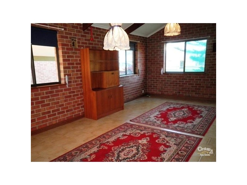 2/2 Warrigal Road, Aldinga Beach SA 5173