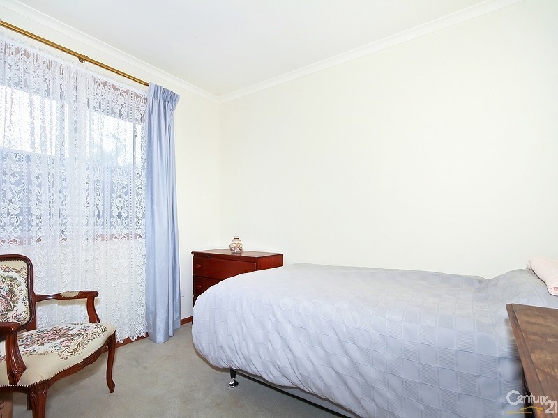 1 Whitney Crescent, Seaford SA 5169