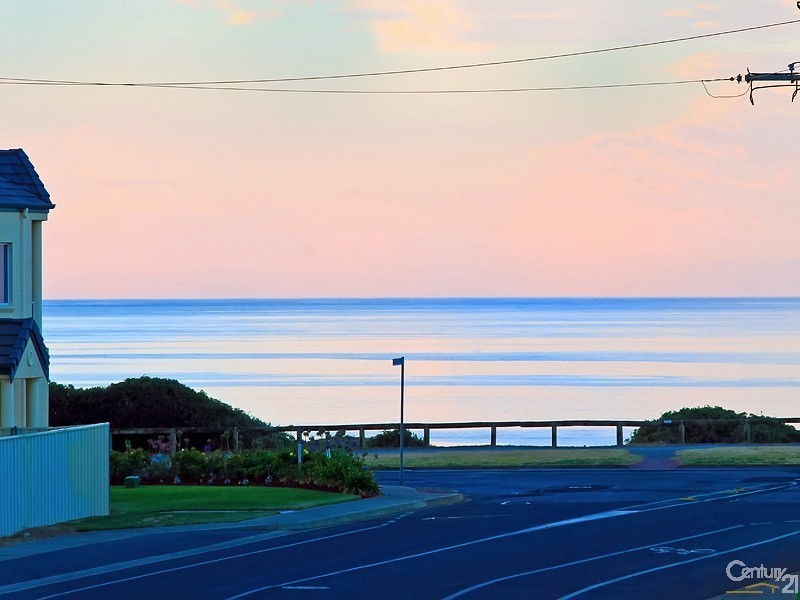 8 Quinliven Road, Aldinga Beach SA 5173