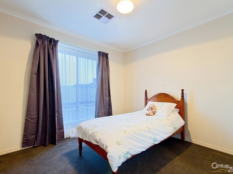 15 Whistlers Avenue, Aldinga Beach SA 5173