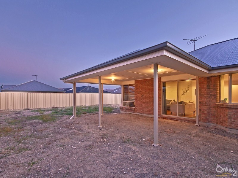 15 Whistlers Avenue, Aldinga Beach SA 5173