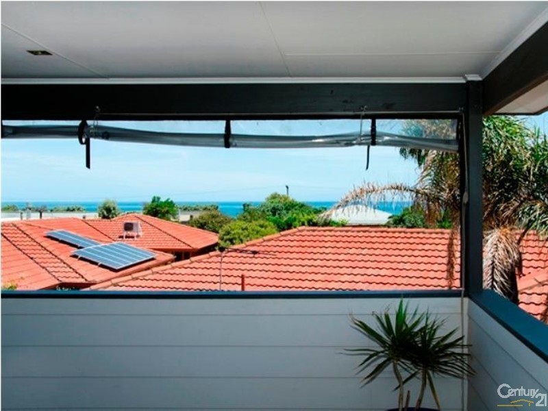 5 Harvey Crescent, Aldinga Beach SA 5173