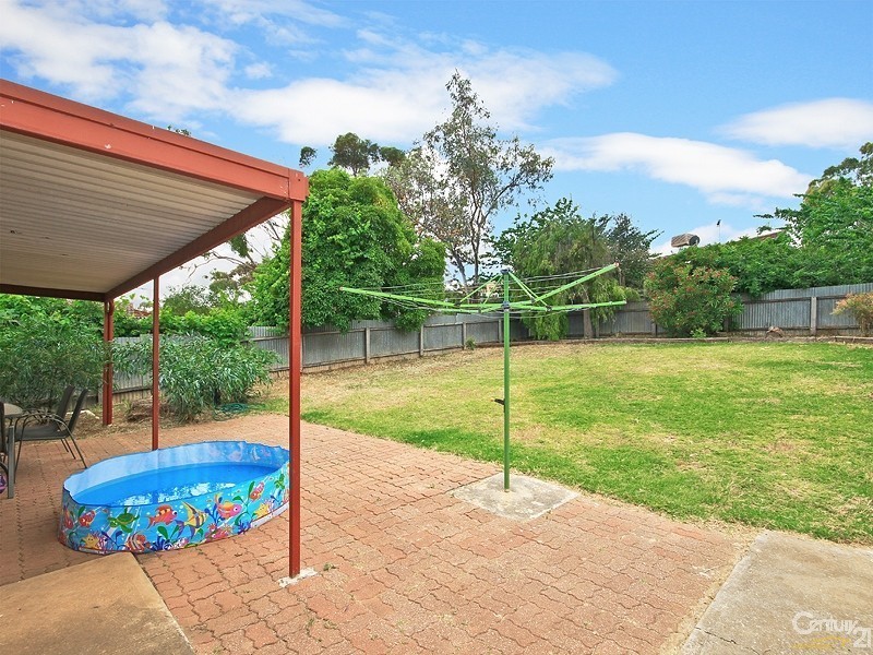 17 Owen Court, Christie Downs SA 5164