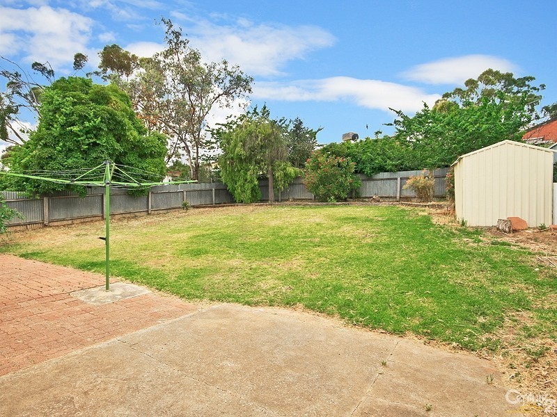 17 Owen Court, Christie Downs SA 5164