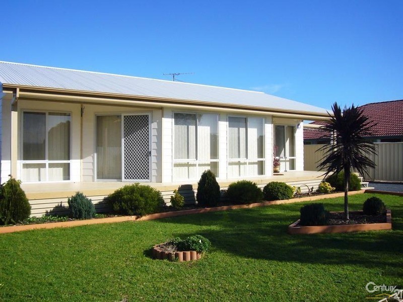 4 Evans Street, Aldinga Beach SA 5173