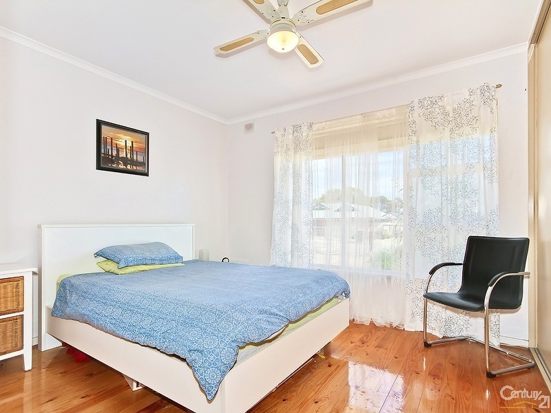 16 Seaview Street, Aldinga Beach SA 5173
