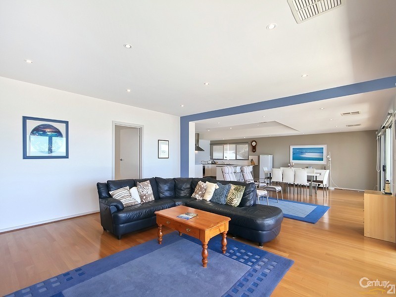 208 Esplanade, Aldinga Beach SA 5173