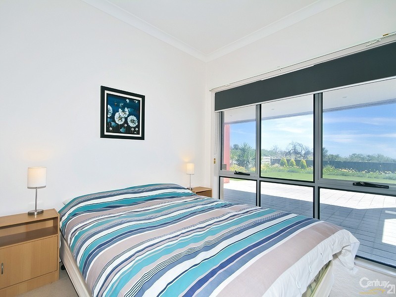 208 Esplanade, Aldinga Beach SA 5173