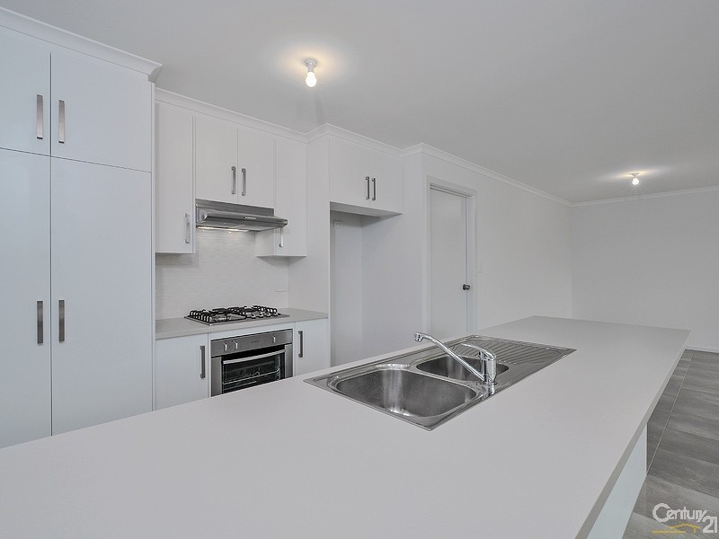 18A Kitto Crescent, Aldinga Beach SA 5173