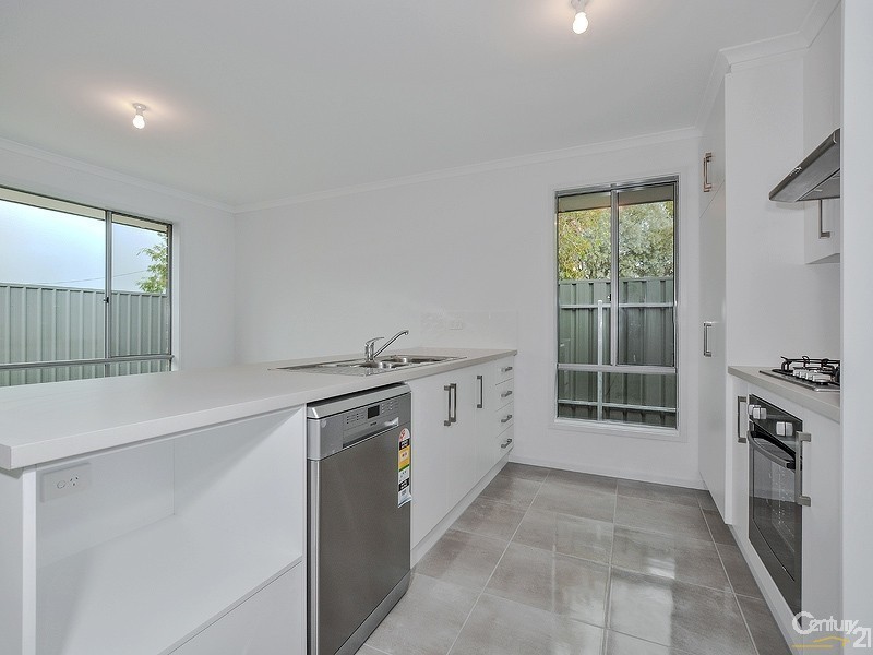 18A Kitto Crescent, Aldinga Beach SA 5173