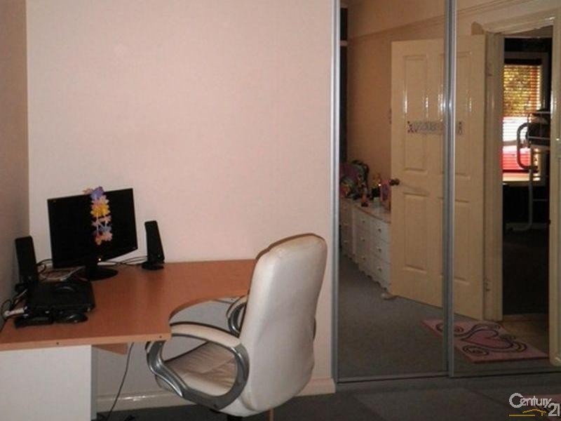 1 Chiton Avenue, Seaford Rise SA 5169