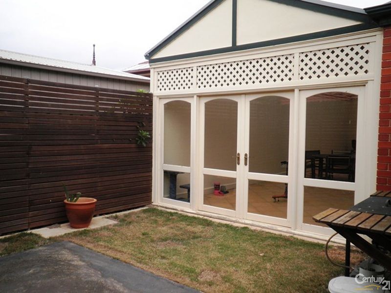 1 Chiton Avenue, Seaford Rise SA 5169