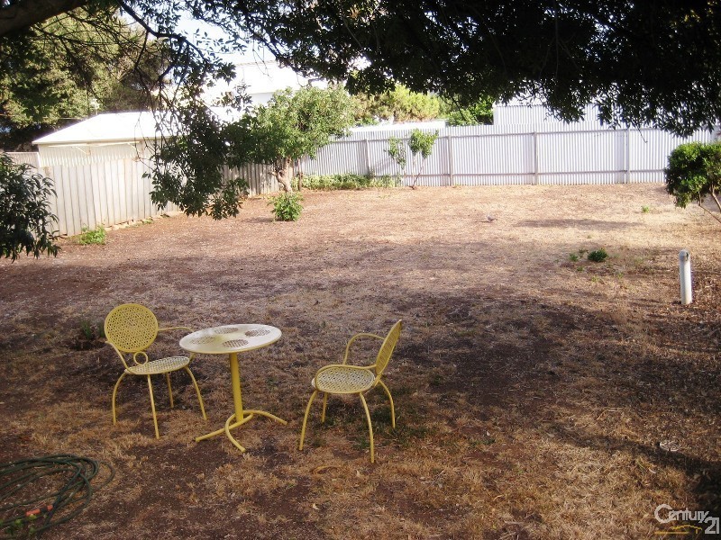 1 Robert Street, Sellicks Beach SA 5174