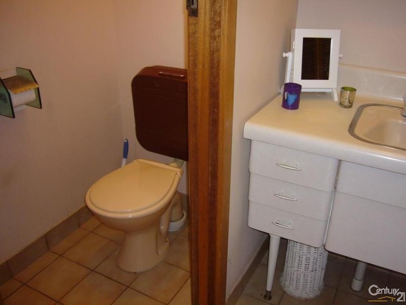 4 Harvey Crescent, Aldinga Beach SA 5173