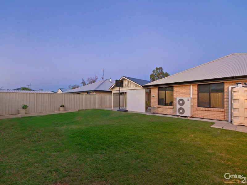70 Kipsy Street, Aldinga Beach SA 5173