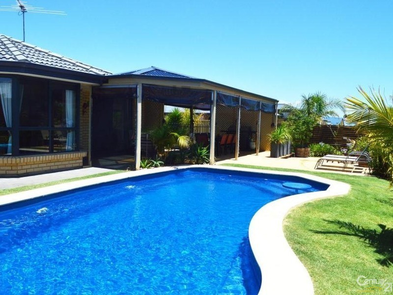 2 Casuarina Avenue, Aldinga Beach SA 5173