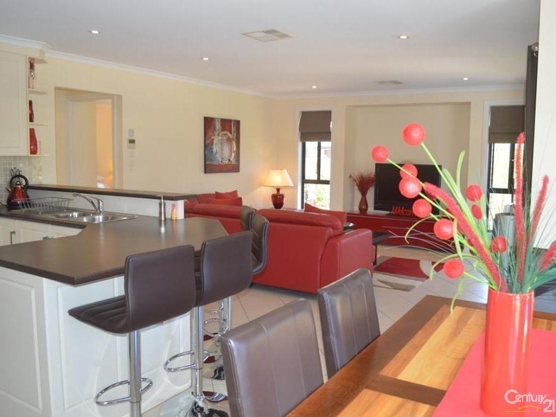 2 Casuarina Avenue, Aldinga Beach SA 5173