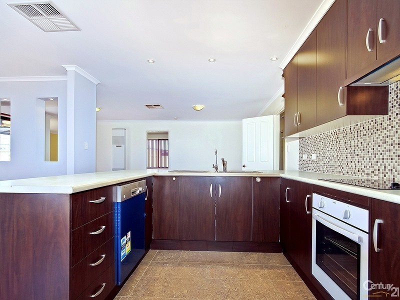 6 Casuarina Avenue, Aldinga Beach SA 5173