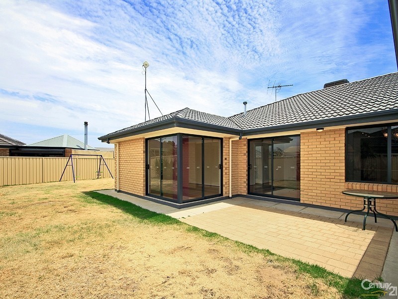 6 Casuarina Avenue, Aldinga Beach SA 5173