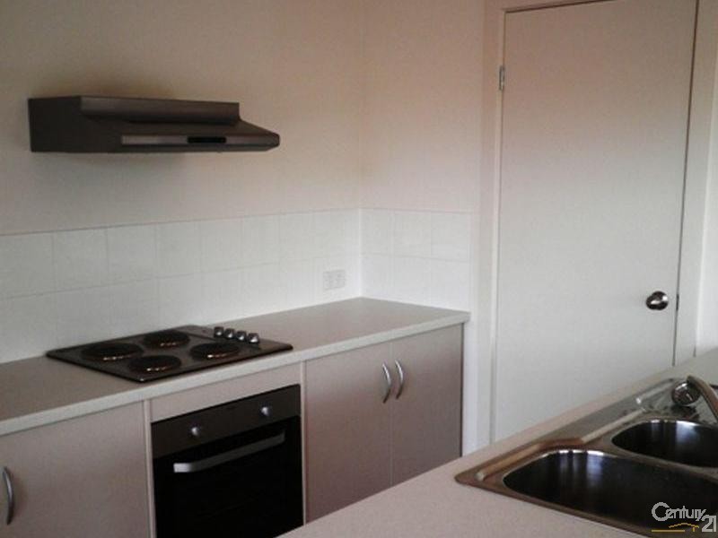 11 Symonds Street, Aldinga Beach SA 5173