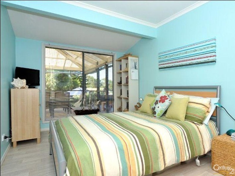 9 Wurlie Road, Aldinga Beach SA 5173