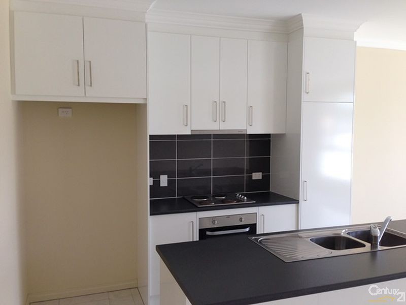 10 Oakley Crescent, Aldinga Beach SA 5173