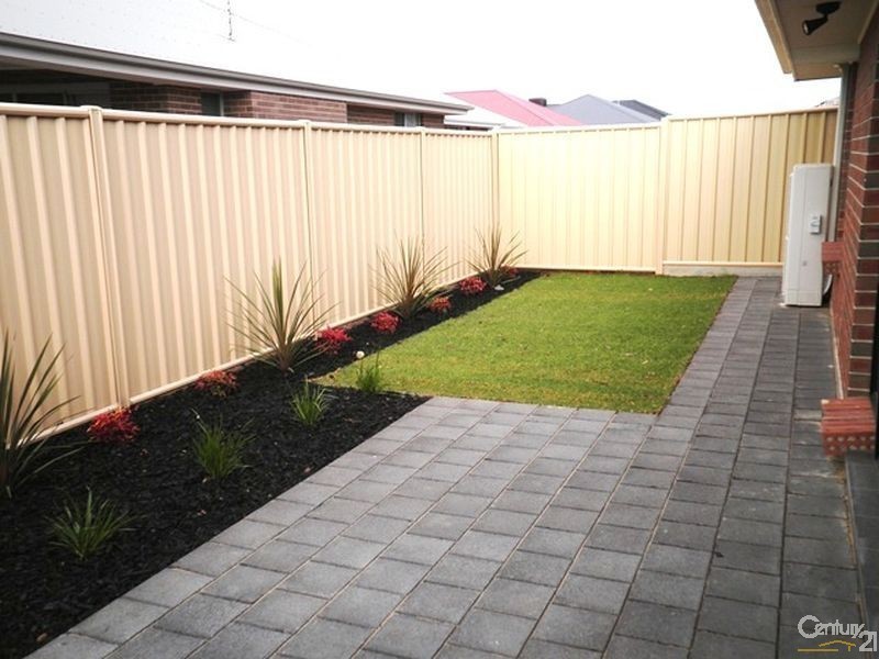 24 Deck Crescent, Seaford Meadows SA 5169