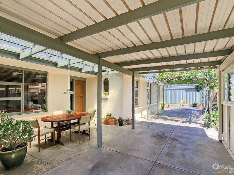 18 Napier Avenue, Sellicks Beach SA 5174