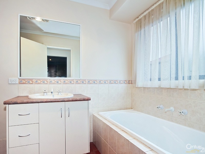 72 Pridham Bouelvard, Aldinga Beach SA 5173