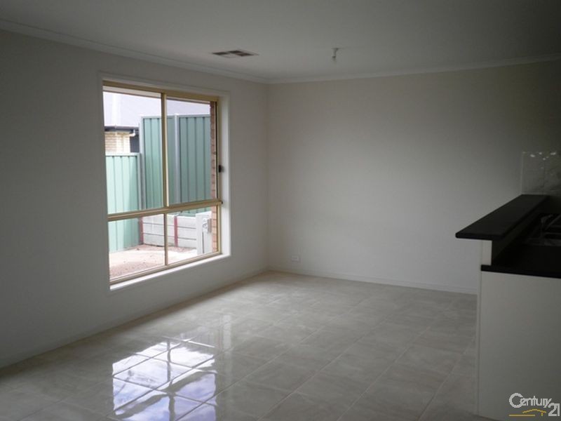 16 Sapphire Way, Aldinga Beach SA 5173