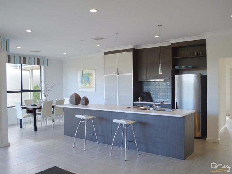 5 Aquamarine Boulevard, Hayborough SA 5211