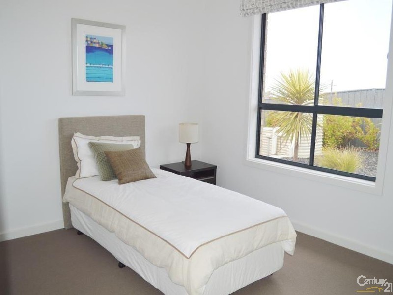 5 Aquamarine Boulevard, Hayborough SA 5211
