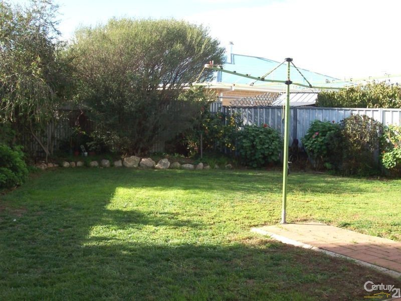 6 Greenlees Parade, Aldinga Beach SA 5173