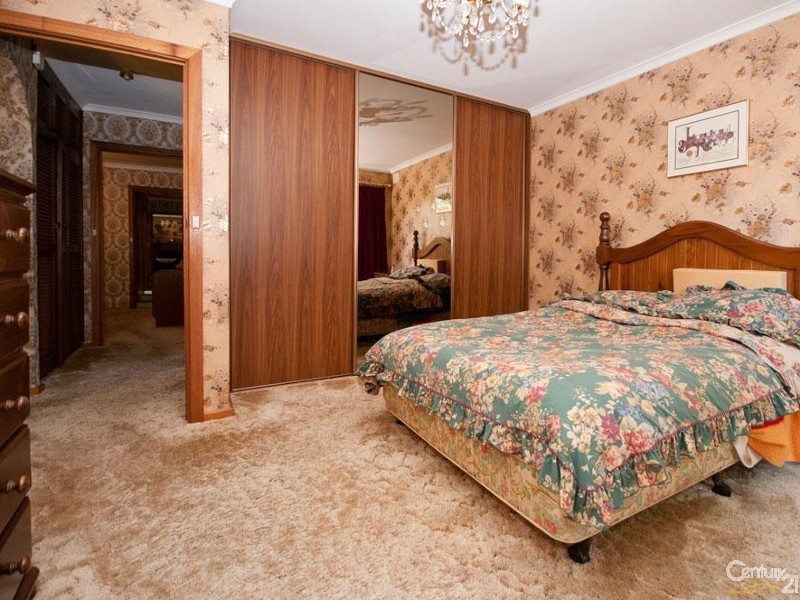 2 Platina Court, Flagstaff Hill SA 5159