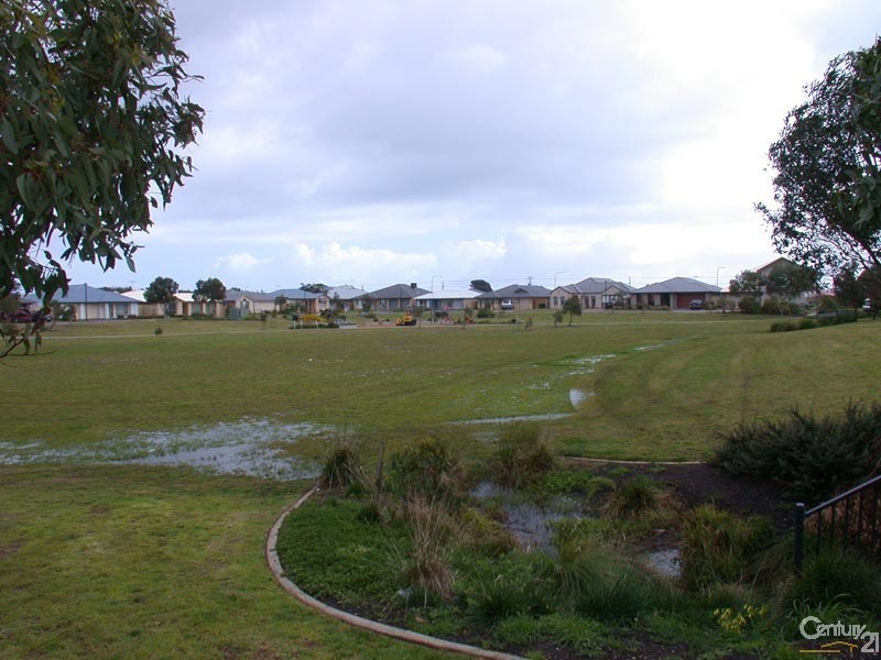 18 Basin Street, Aldinga Beach SA 5173