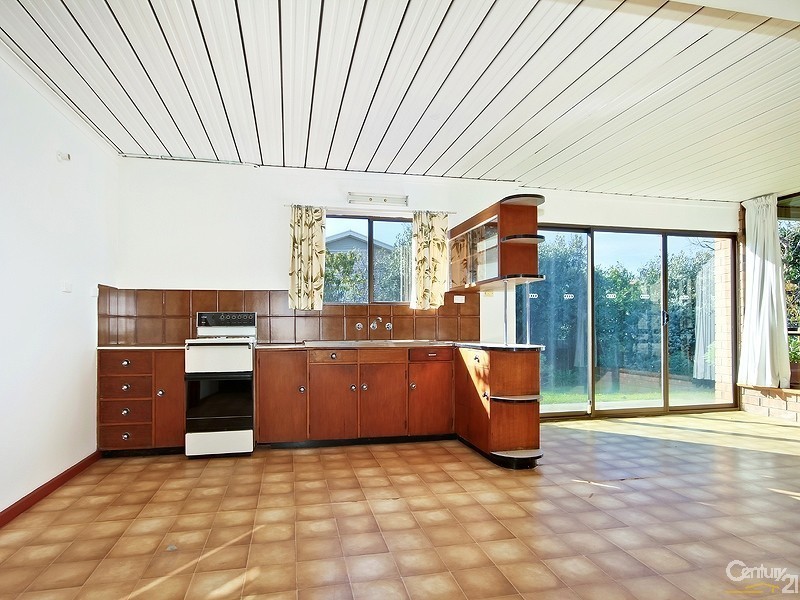 18 Passatt Street, Encounter Bay SA 5211