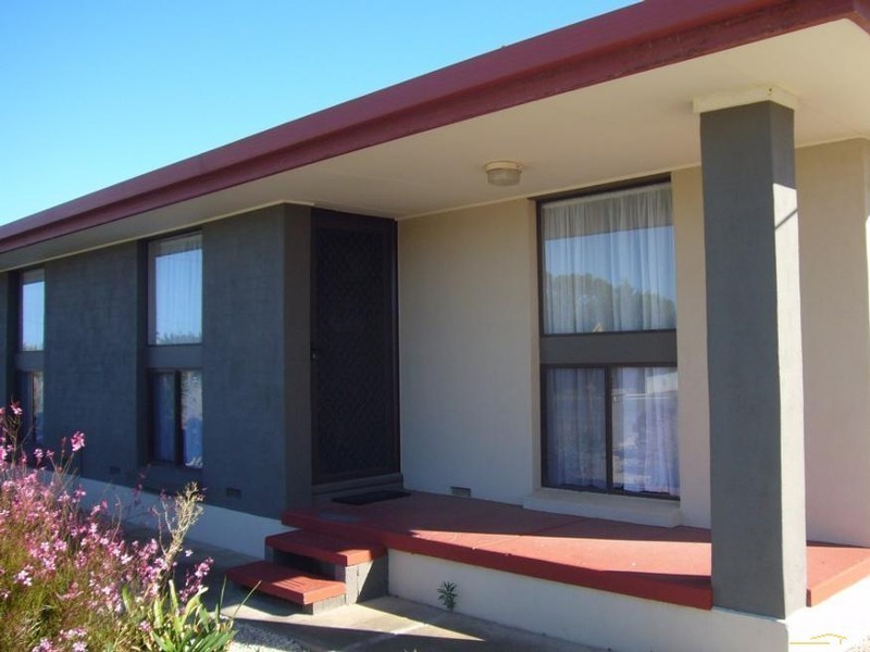 2/9 Quinliven Road, Port Willunga SA 5173