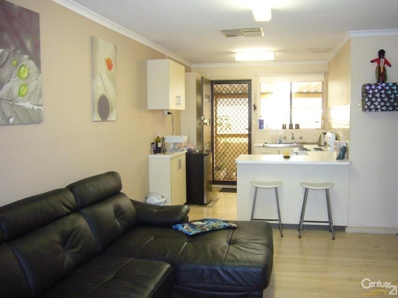 2/9 Quinliven Road, Port Willunga SA 5173