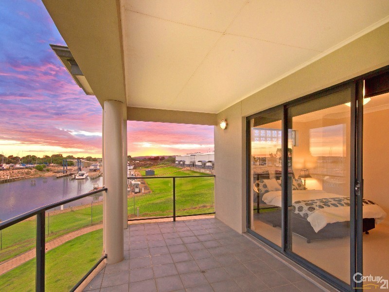 12 Tolarno Drive, Hindmarsh Island SA 5214