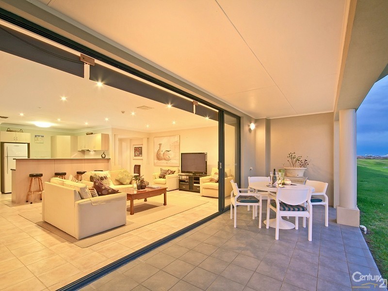 12 Tolarno Drive, Hindmarsh Island SA 5214