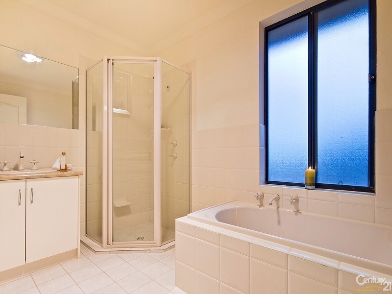 12 Tolarno Drive, Hindmarsh Island SA 5214