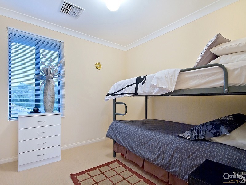 12 Tolarno Drive, Hindmarsh Island SA 5214