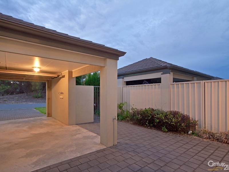 12 Tolarno Drive, Hindmarsh Island SA 5214