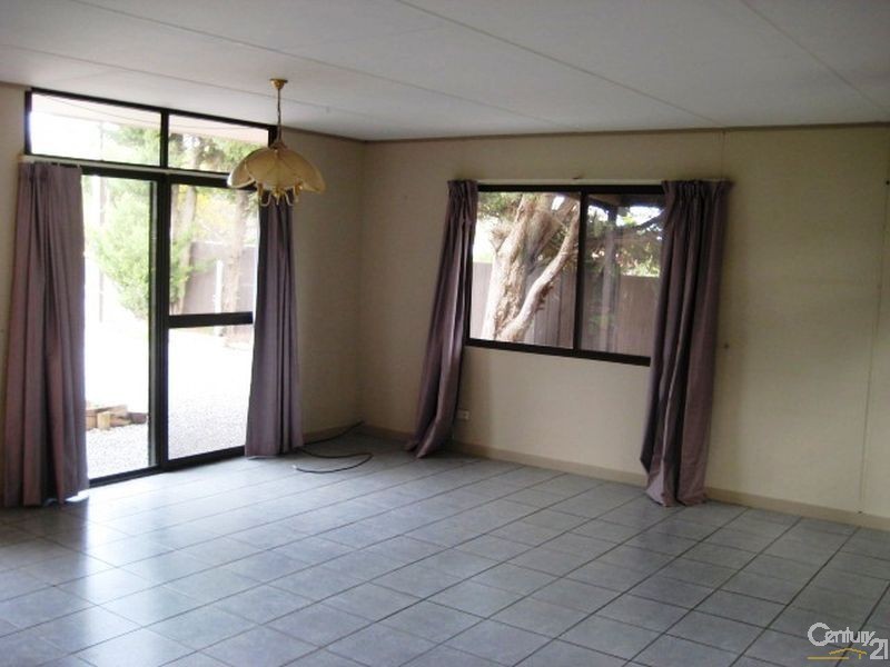 24 Tangier Boulevard, Sellicks Beach SA 5174