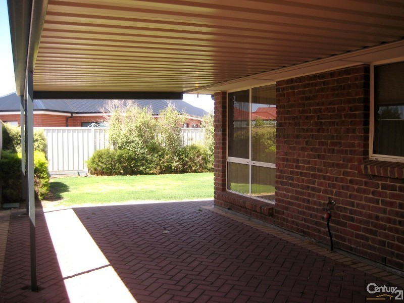 23 Periwinkle Drive, Aldinga Beach SA 5173