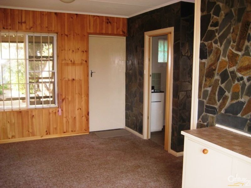 8 Quinliven Road, Aldinga Beach SA 5173