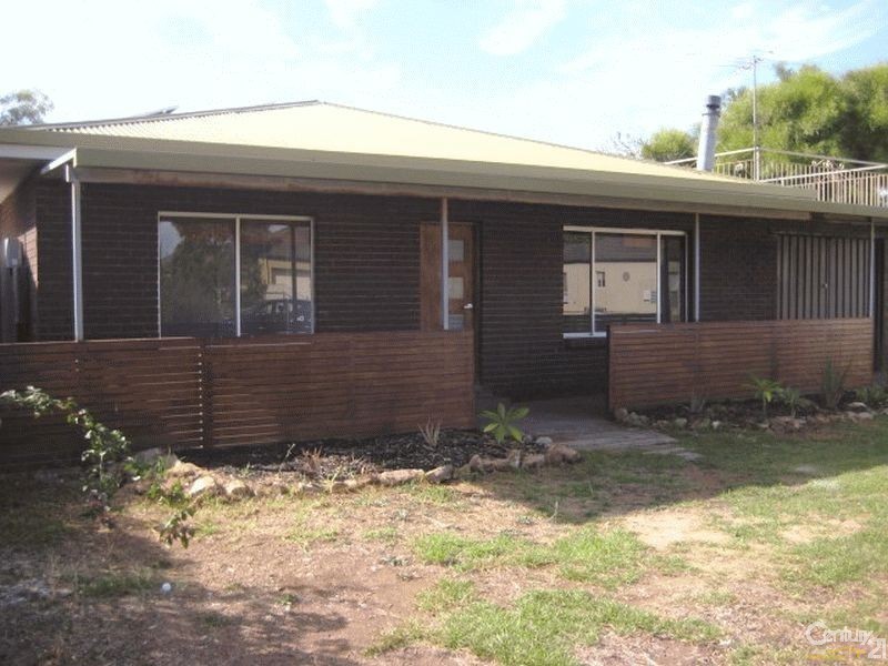 15 Whinnerah Avenue, Aldinga Beach SA 5173