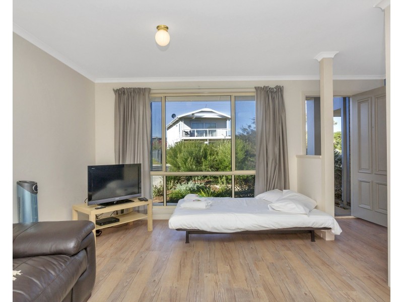 4 Seaborne Avenue, Port Willunga SA 5173